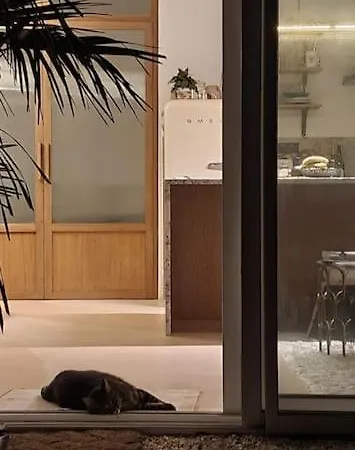 Adorable D'architecte Rez De Jardin דירה *